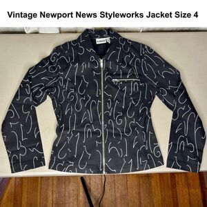 Newport News Styleworks VNTGBlack White Pleated Stretch Zip Jacket Womens Size 4